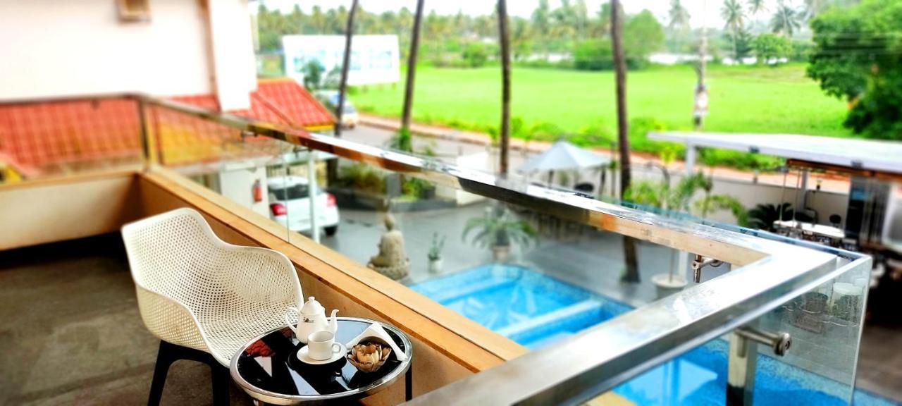 Hotel Goa Continental Arpora Eksteriør billede