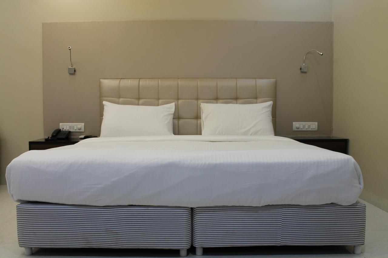 Hotel Goa Continental Arpora Eksteriør billede
